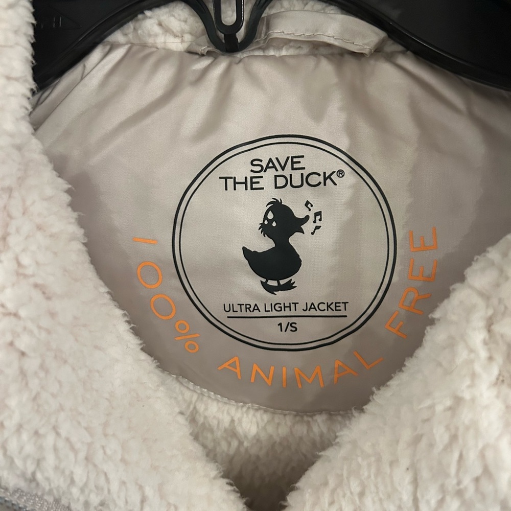 Elvira Water Resistant Hooded Puffer Jacket